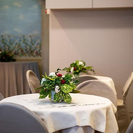 Hotel Astor Piacenza Dış mekan fotoğraf